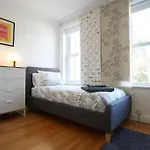 No19 - - Yorkshire هاروغايت