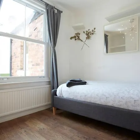 Townhouse - Hic Bottom Of Road! Harrogate