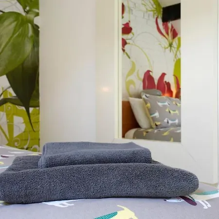 Casa de Férias Townhouse - Hic Bottom Of Road!