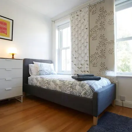 Townhouse - Hic Bottom Of Road! Harrogate